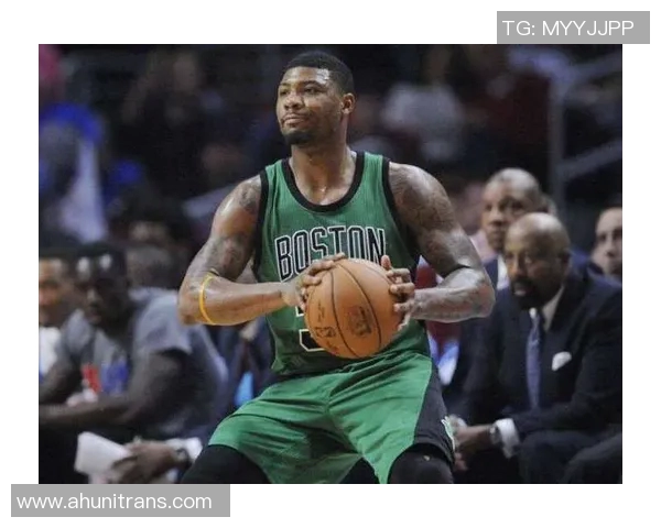 绿衫军球员集结备战季前赛