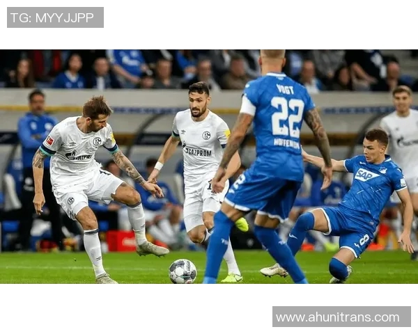 沙尔克04遭遇德甲连败，客场不敌法兰克福，保级压力骤增