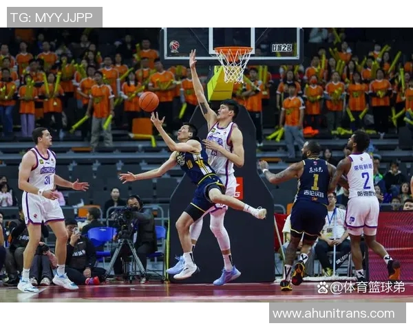 任骏飞领衔新一季篮球赛场展现实力与风采引领球队争创佳绩