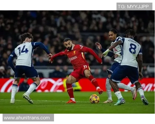 今晚罗马对阵利物浦比赛预测分析及双方关键球员表现展望 今晚罗马对阵利物浦比赛预测分析及双方关键球员表现展望