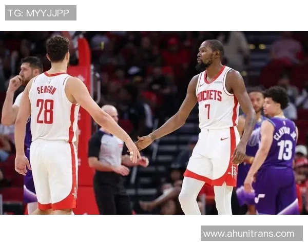 勇士与火箭激战正酣5月29日赛况回顾与精彩瞬间分析 勇士与火箭激战正酣5月29日赛况回顾与精彩瞬间分析