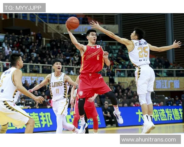 郭昊文：从青涩少年到篮球场上的璀璨明星之路与成长故事