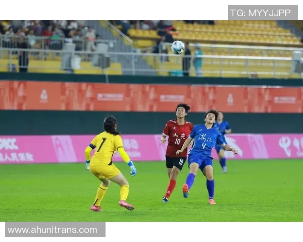 央视全程直播亚运会足球比赛精彩瞬间助力中国队争夺荣誉