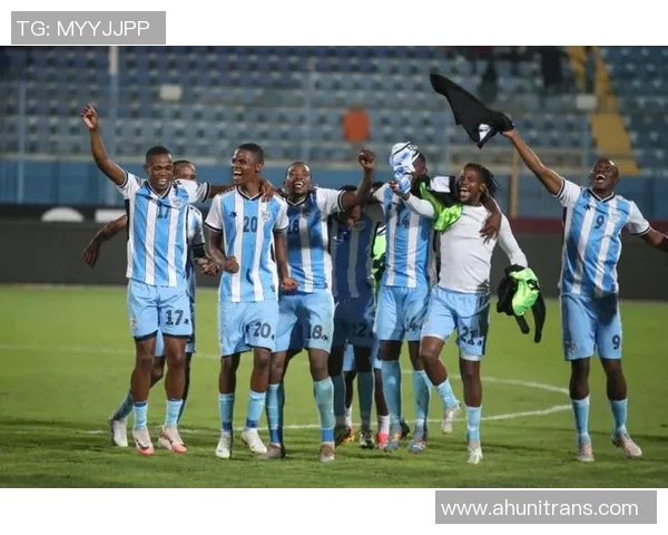 马内在足球世界的崛起与影响力解析:从非洲小镇到全球舞台的传奇之路 马内在足球世界的崛起与影响力解析:从非洲小镇到全球舞台的传奇之路