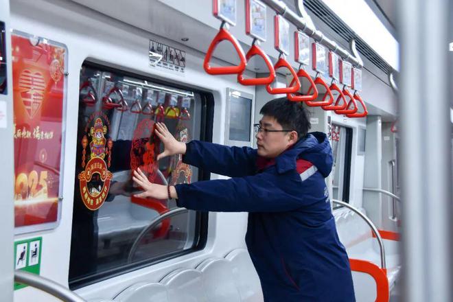 春节不打烊铁建运营人守护万家团圆(图6)