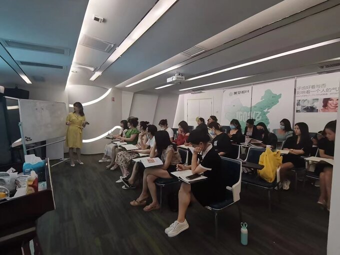 赋能成Bwin必赢网址长专业共进德州宁津津城街道举办2025年度社会工作者职业能力提升培训会