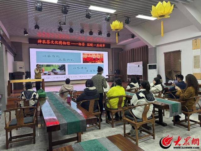 技能培训进社区潍坊潍城点亮居Bwin必赢入口民再就业之路(图1)
