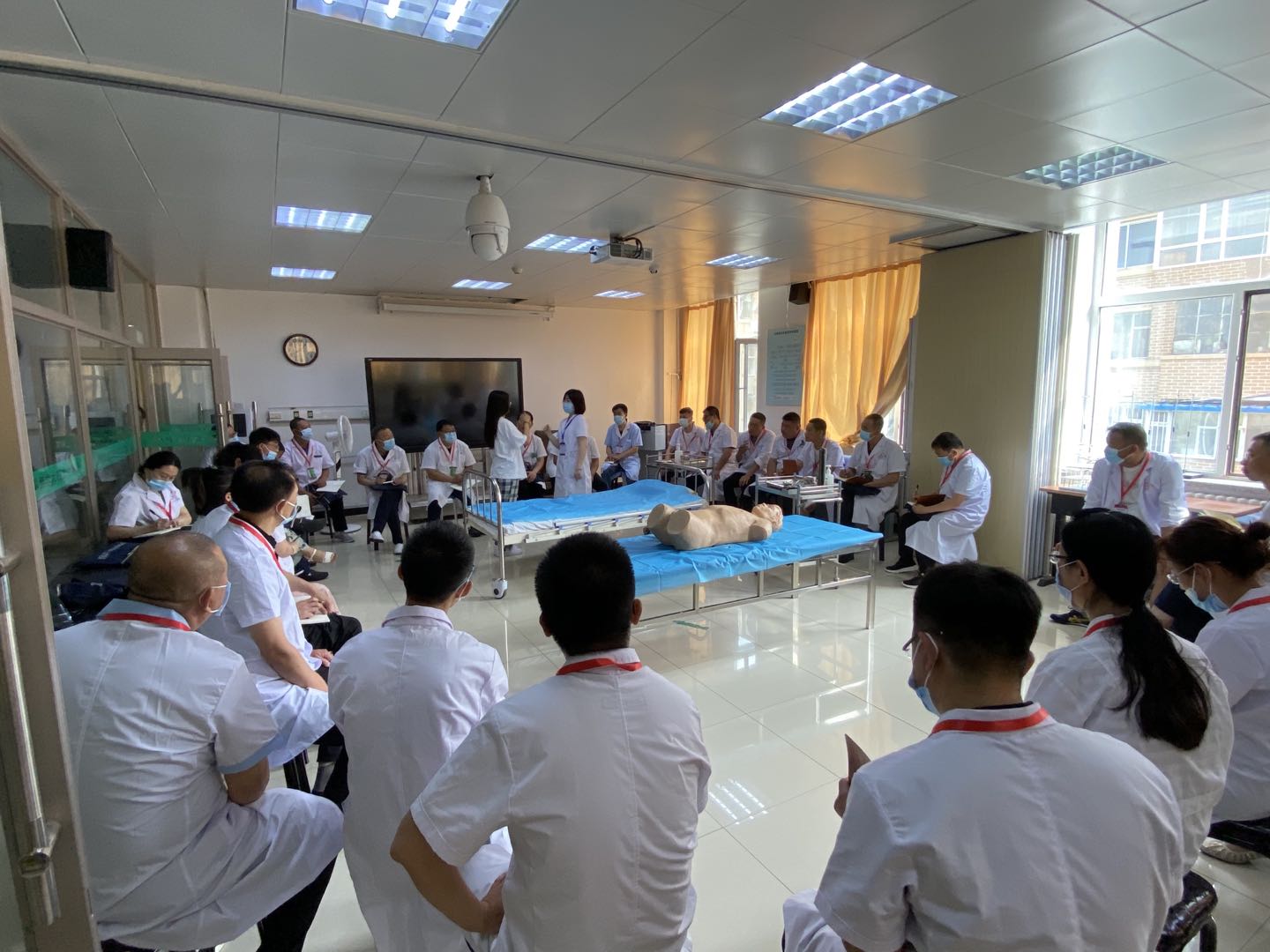 Bwin必赢网址“龙泉驿工匠学院”2025年救护员无人机驾驶技能培训同步开班