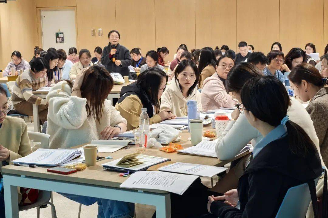 Bwin必赢网址新闻集锦丨世界自闭症日：“星”路同行开启孤独症儿童的心门(图3)