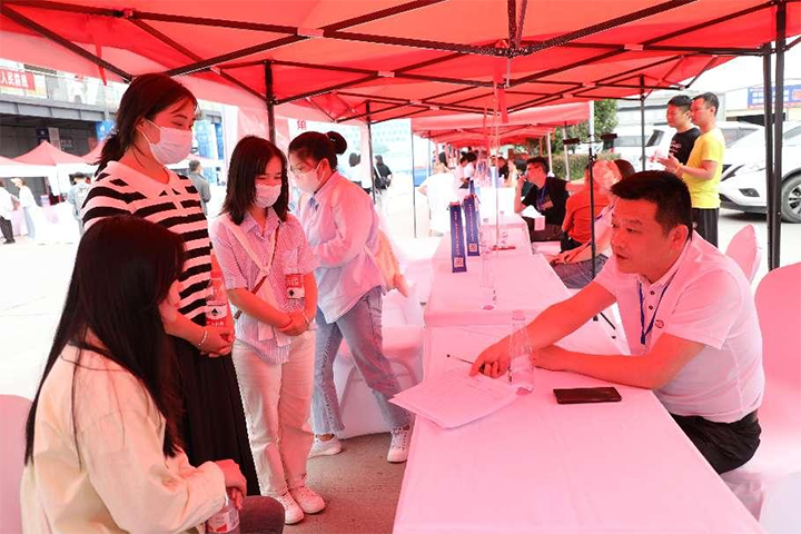 贵州商学院校企合作案例入选中华职业教育发展报告（20232024）案例库(图2)