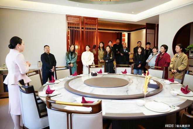 河南省电工技术学会电力新能源专业委员会成功举办商务礼仪培训(图5)