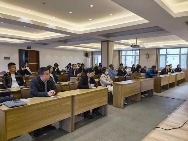 延吉市红领商学院举办（第二期）教育培训活动(图1)