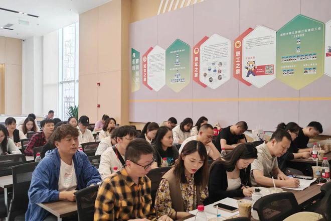 专业赋能丨柳江街道开展2025年全国社工考试专题培训(图3)