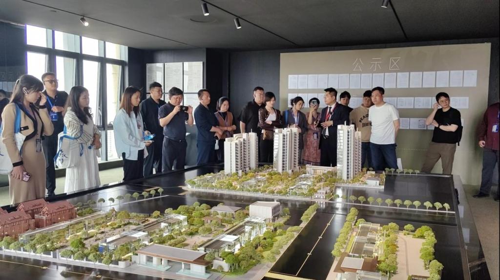 人工智能赋能大学生就业能力提升建筑行业师资培训班在同济大学举行(图5)