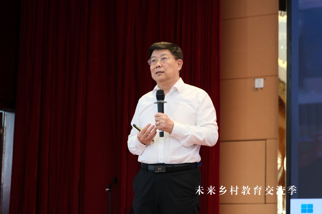 专家学者齐聚贵州 共议乡村教育的困境与突围Bwin必赢网址(图2)