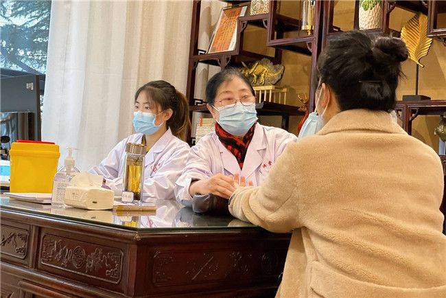 Bwin必赢APP青岛中域教育：传承中医文化赋能专业培训(图1)