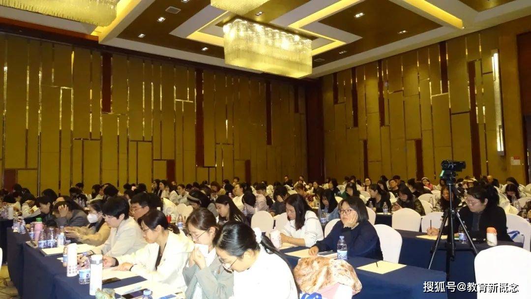 以AI为翼筑长链条贯通式跨学科教学新生态——北京市乡村中小学教师素质提升培训(图4)